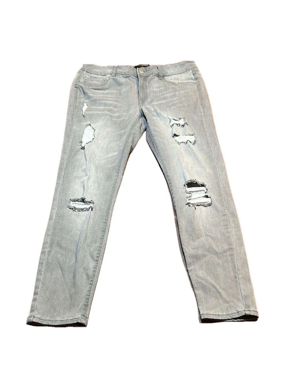 REFUGE Light Gray Skinny Leg Distressed Jeans Size 10